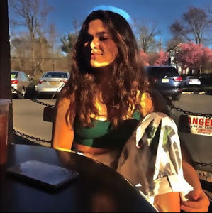 Meet your Posher, Maya